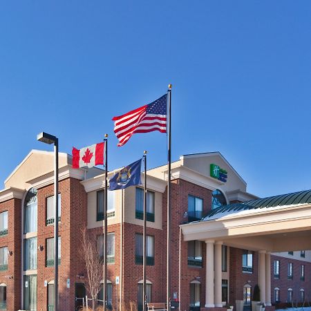 Holiday Inn Express & Suites Detroit - Novi By Ihg Eksteriør billede