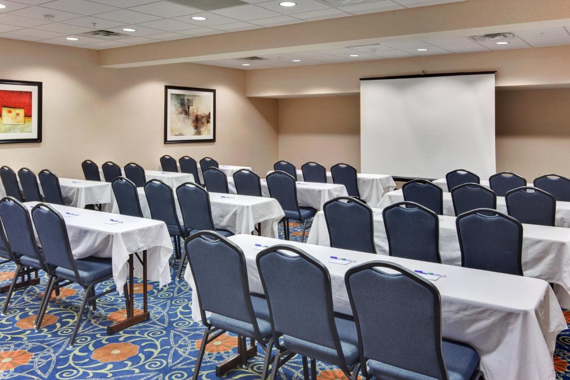 Holiday Inn Express & Suites Detroit - Novi By Ihg Eksteriør billede
